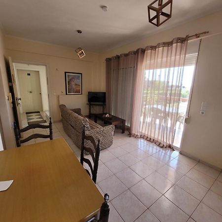 Ostria Seaside Apartments Patras Ngoại thất bức ảnh